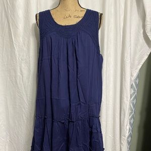 Sleeveless casual dress